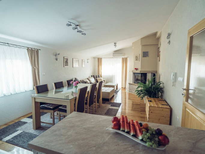 Others 5, Holiday Home in Imotski With Pool, Imotski