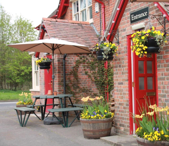 Others 3, The Tally Ho, West Berkshire