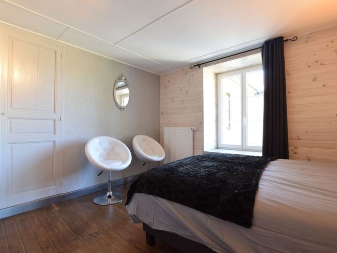 Bedroom 3, Lavish Holiday Home in Chassepierre With Terrace, Luxembourg