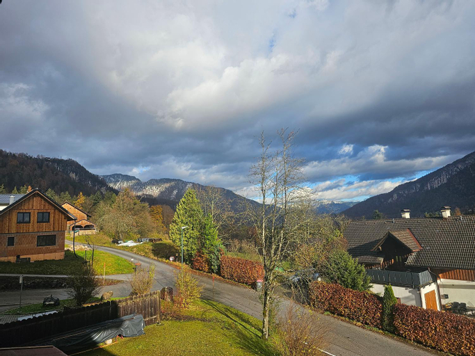 Exterior & Views 1, Dachstein Blick, Gmunden