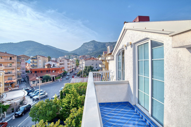 Exterior & Views 2, Sun Guest House
