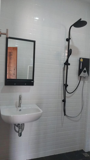 Bathroom 4, BnB Resort at Sam Roi Yot, K. Sam Roi Yot