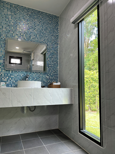Bathroom 5, Rakmak Kan Resort & Cafe, Muang Kanchanaburi