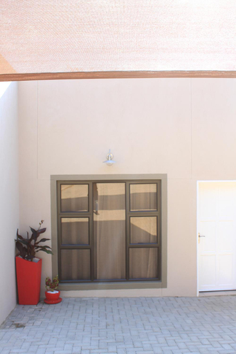 Others 2, Casa Decha, Windhoek West