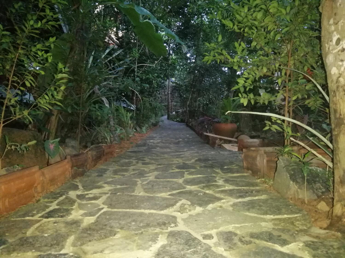 Others 4, Manthally Cabanas, Hikkaduwa