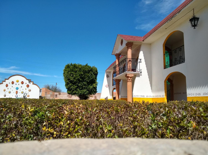 Others 5, Hotel Santa Barbara, Huichapan