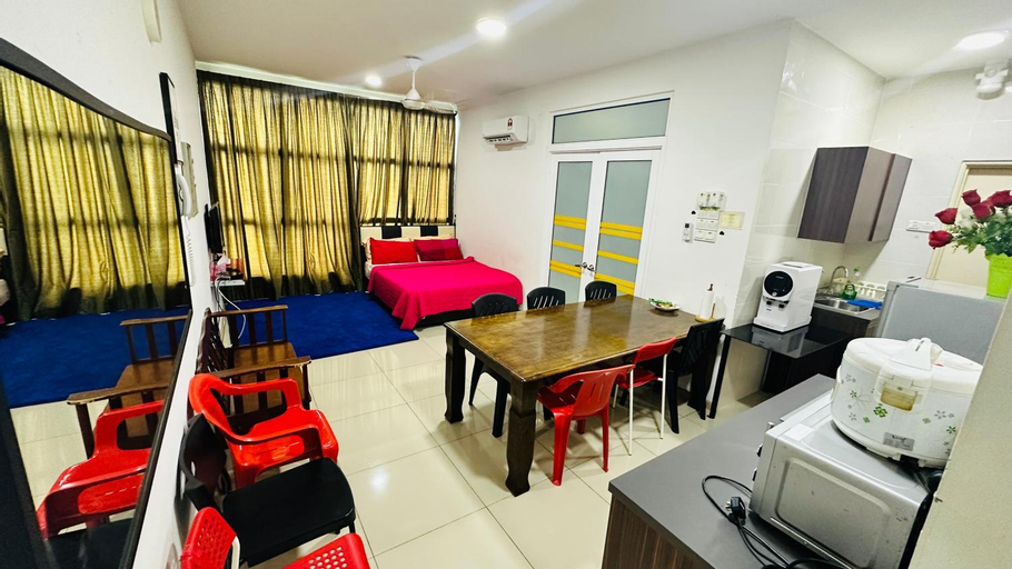 Dining Room 4