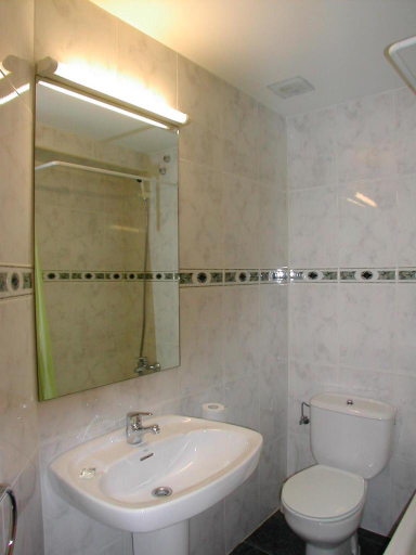 Bathroom 5, Hotel Gabarre, Huesca
