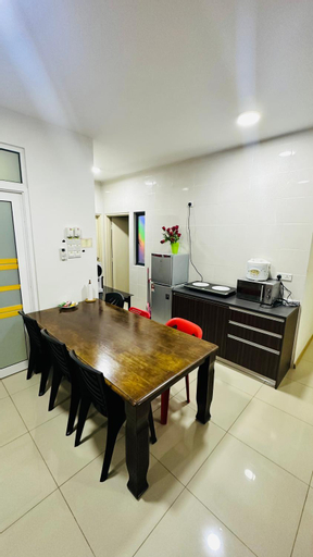 Dining Room 6