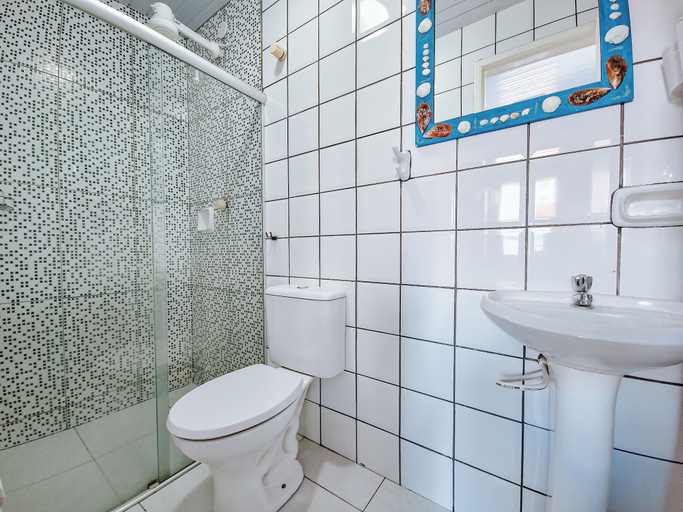 Bathroom 4, Suítes Água Marinha, Cabo Frio