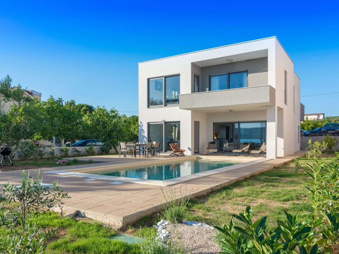Exterior & Views 2, Villa in Turanj With Stunning Sea Views, Sveti Filip i Jakov