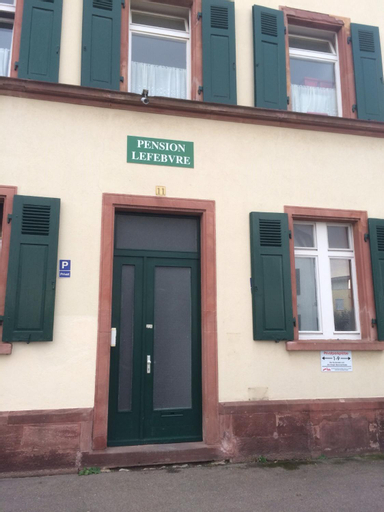 Exterior 3
