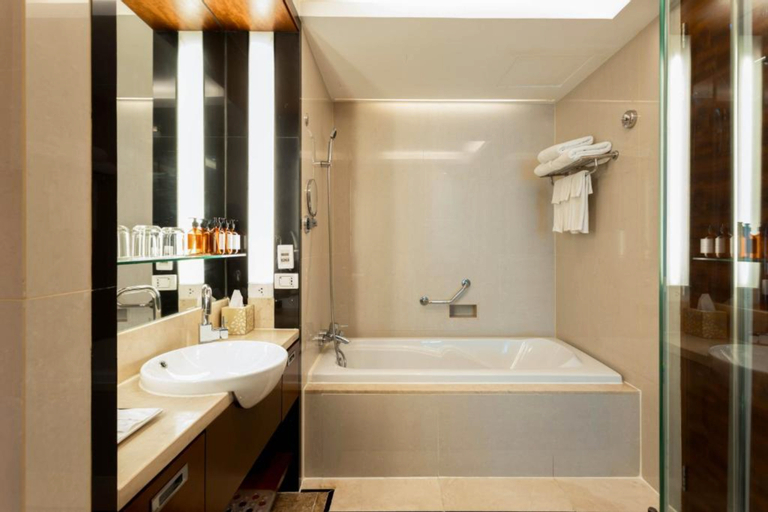 Bathroom 4