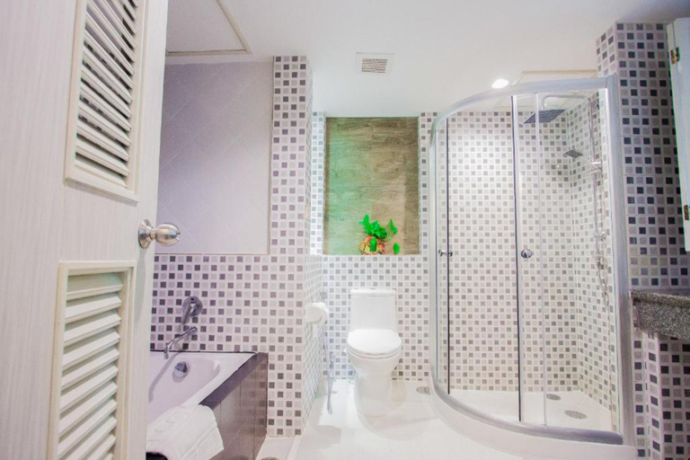 Bathroom 5, Karon Sea Sand Resort and Spa, Phuket Island