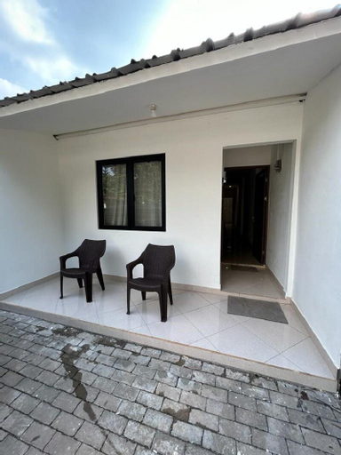 Exterior & Views 1, The Segaran House - Standard, East Jakarta