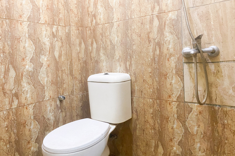 Bathroom 3, RedDoorz near Mall Boemi Kedaton 2 Lampung, Bandar Lampung