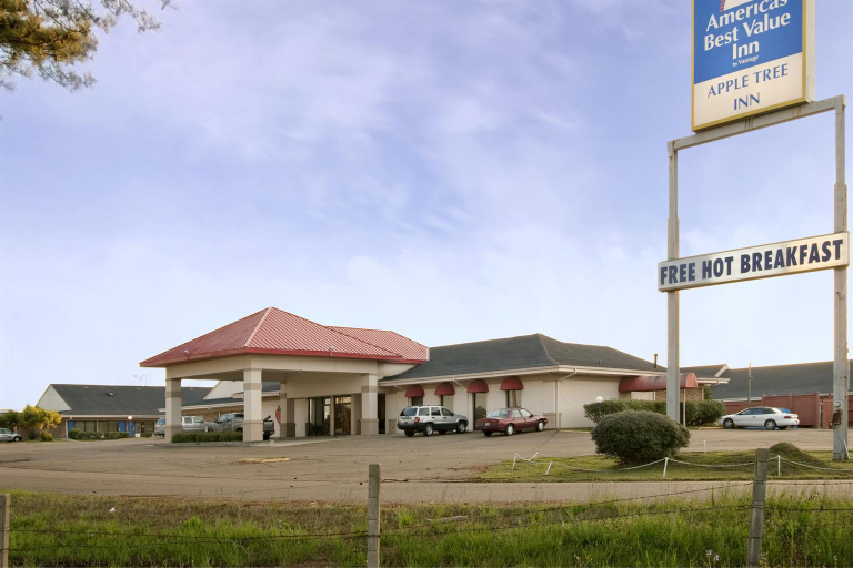Others 4, Americas Best Value Inn Forest, Scott