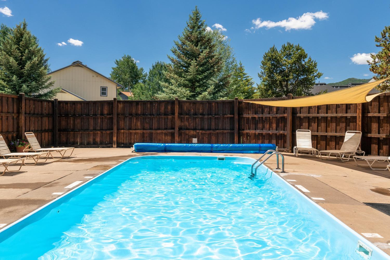 Sport & Beauty, Whistler Village - Redwood 10 condo, Routt