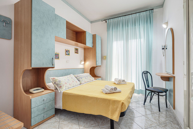 Bedroom 4, Hotel Atlantic, Forli' - Cesena