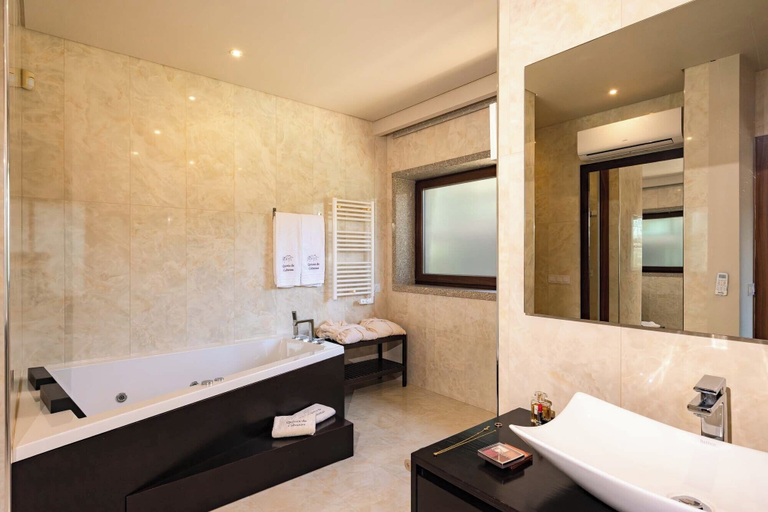 Bathroom 4, Quinta de Cabanas Douro Country House, Marco de Canaveses