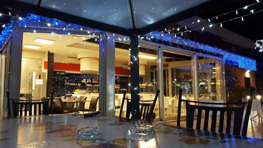 Food & Drinks 5, Hotel Elys, Milano