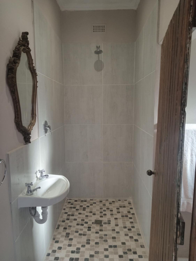 Bathroom 4, Royal Karoo Cottage , Central Karoo