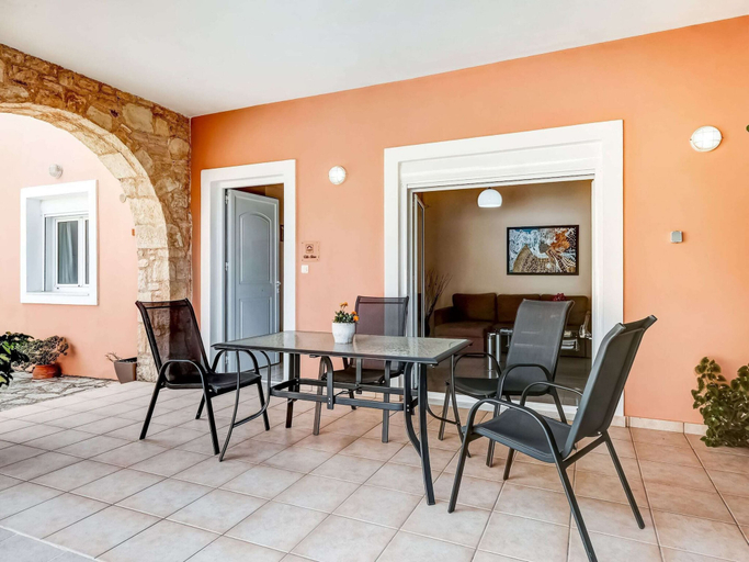 Others 5, Villa in Kalamitsi Near White Mountains, Crete