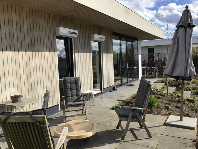 Balcony 3, Villa in Zeewolde Near Veluwemeer Lake, Zeewolde
