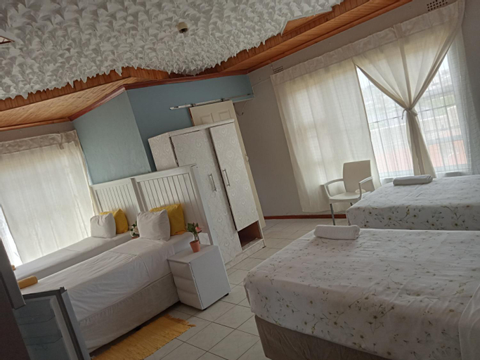 Bedroom 3, BARAKA mtata !, O.R.Tambo
