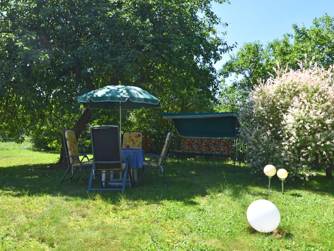Others 5, Sophisticated Holiday Home With Garden, Schmalkalden-Meiningen