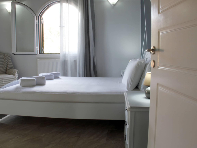 Bedroom 3, Villa in Corfu With Pool Near Gialos Beach, Ionian Islands