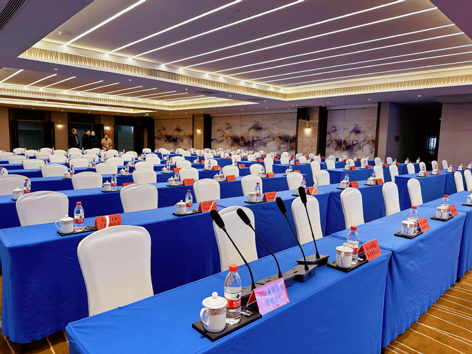 Business Facilities 20