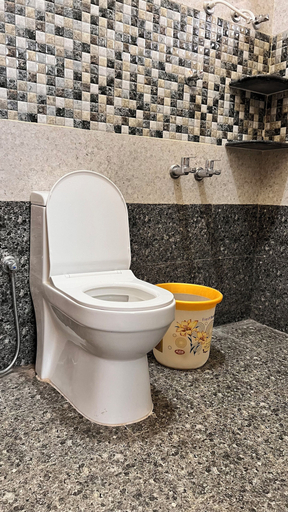 Bathroom 3, MM Garden, Tirunelveli