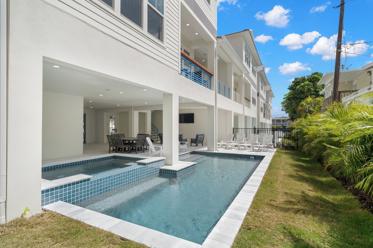 Sport & Beauty 5, The Gemma by Brightwild, Pinellas