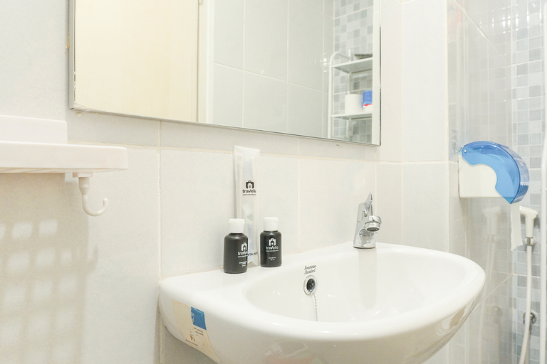 Good Deal and Cozy Stay Studio Tokyo Riverside PIK 2 Apartment By Travelio - Tap to explore photos