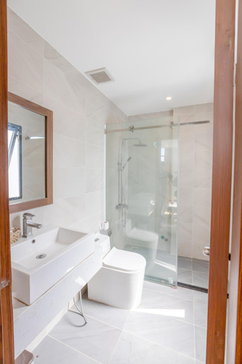 Bathroom 2, Simon, Nha Trang