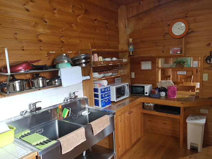 Food & Drinks 4, Lassy Condominium, Nishihara