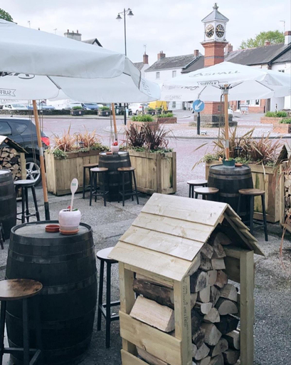 Food & Drinks 4, The Castle Inn, Monmouthshire