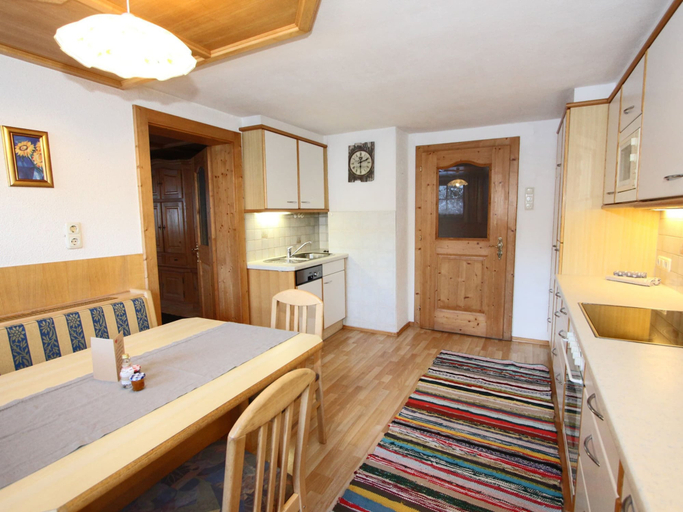 Others 5, Apartment in Kaltenbach Near Ski Lift, Schwaz