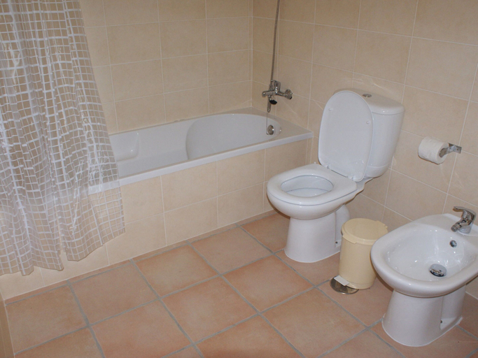 Bathroom, Holiday Home in Covas With Eco Pool, Tábua
