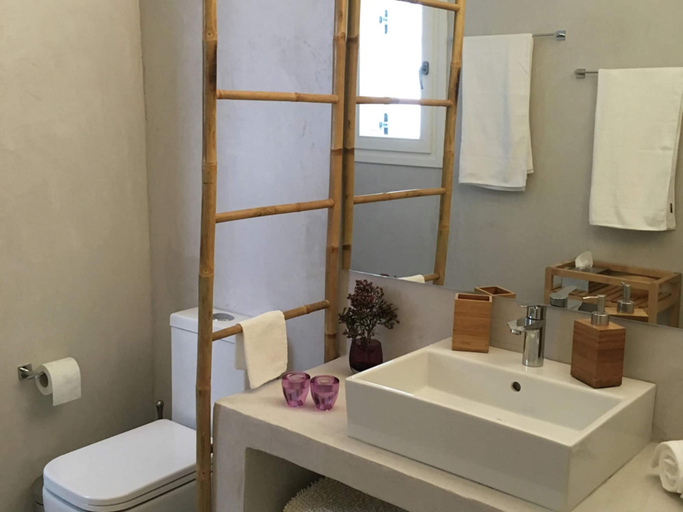 Bathroom, Comfortable Villa near Sea in Andros, South Aegean