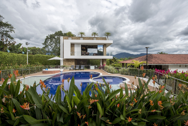 Sport & Beauty 2, Chalet La Alemania, Calarcá