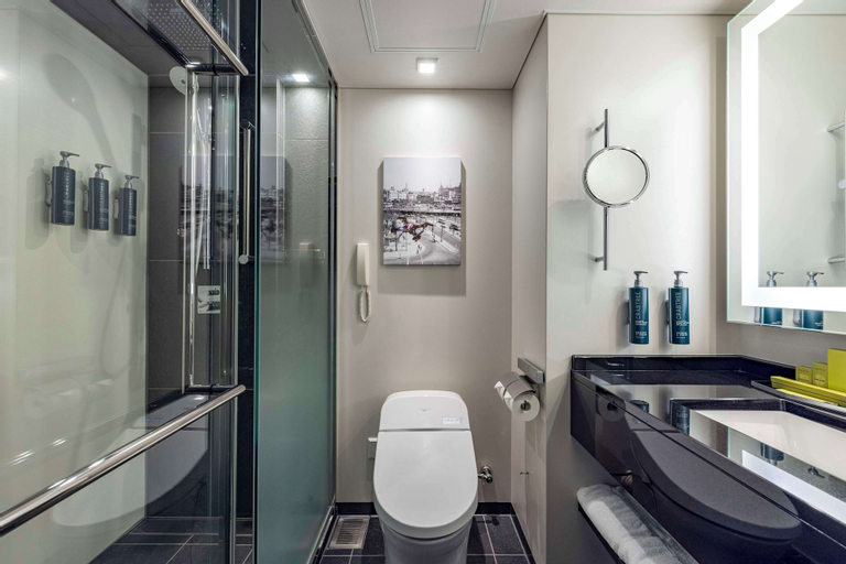 Bathroom 7