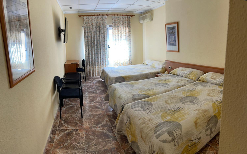 Others 2, Hostal Rosaleda, Castellón