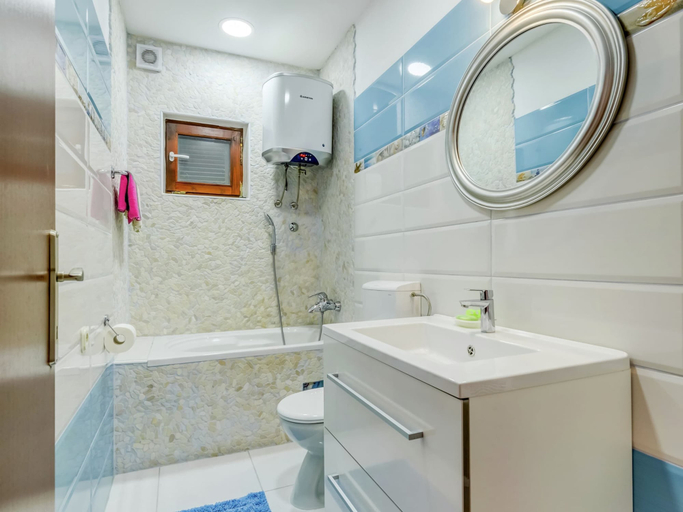 Bathroom 4, Holiday House Near Split, Klis