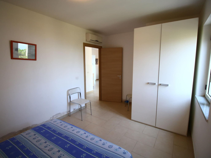 Bedroom 3, Family Sea-view Retreat in Parghelia, Vibo Valentia