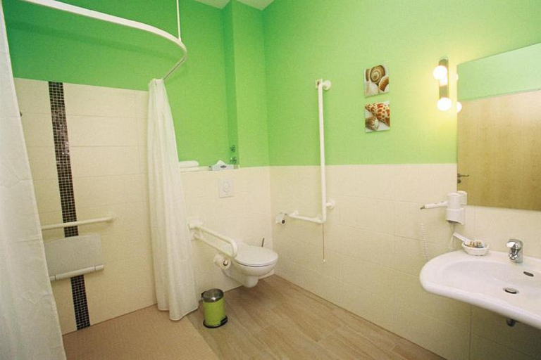 Bathroom 2, Hotel zur Insel, Potsdam-Mittelmark