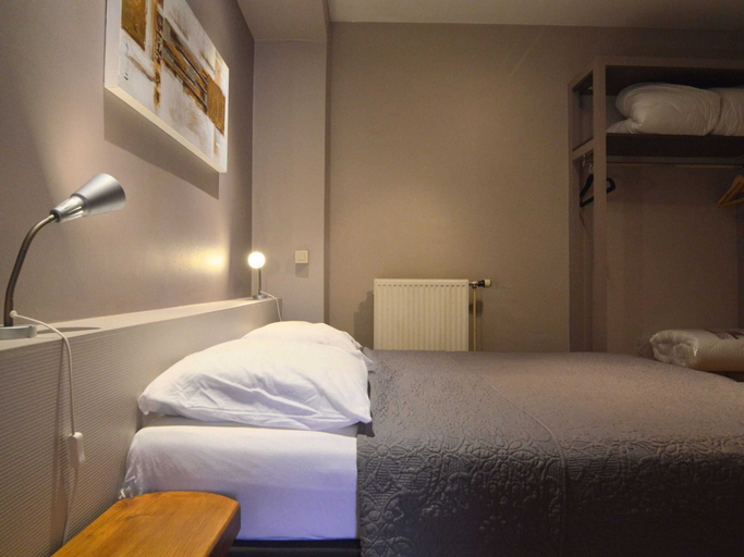 Bedroom 2, Luxury Villa With Sauna, Liège