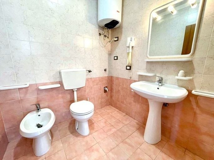 Bathroom 4, Apartment Near Adriatic Sea for 5, Venezia