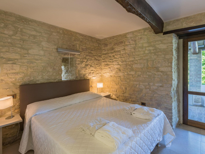 Bedroom 3, Scenic Villa With Heated Pool, Pesaro E Urbino